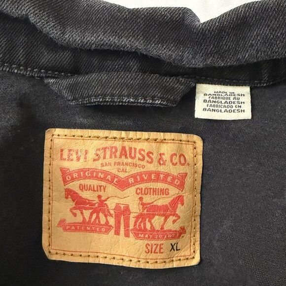 Levi's Trucker Jean Jacket Mens XL Faded Black Denim Workwear Y2K Grunge Biker - Picture 2 of 9